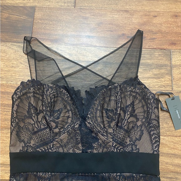 NWT Vera Wang Black/Pink lace dress - sz 4 - Picture 4 of 6